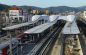 Inselbahnsteige und Bahnsteigdächer © Foto: tecton consult